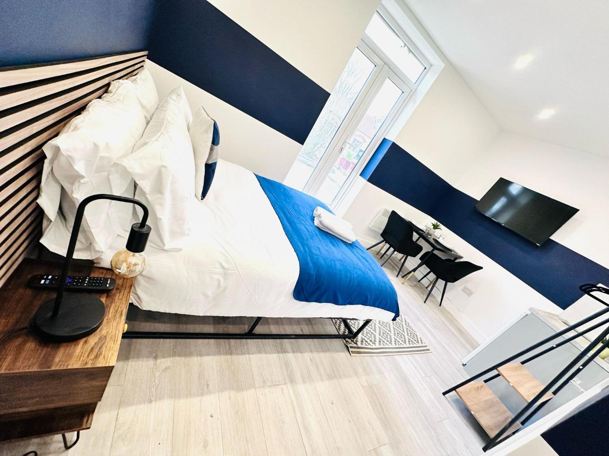 High Standard Central Studios Perfect For Tourists! 런던 외부 사진