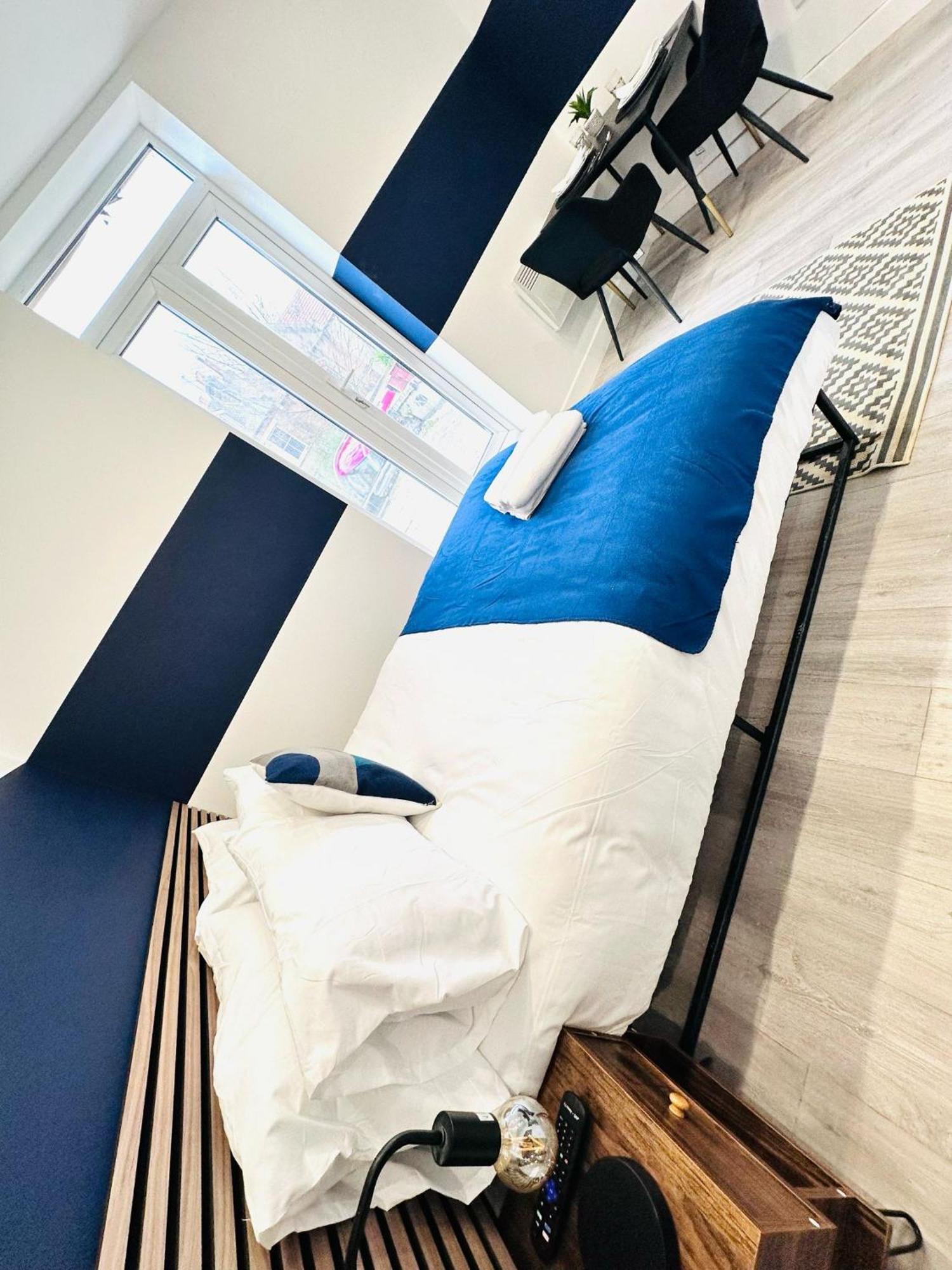 High Standard Central Studios Perfect For Tourists! 런던 외부 사진