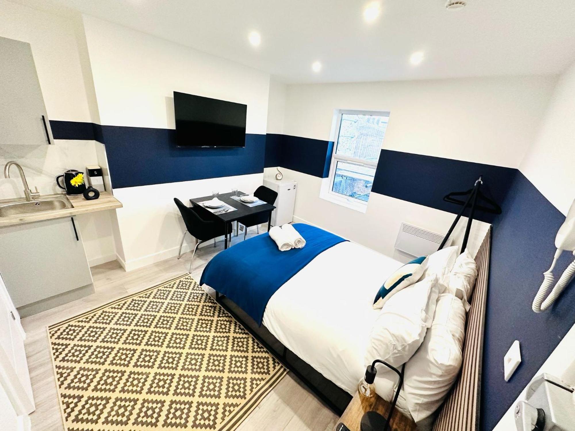 High Standard Central Studios Perfect For Tourists! 런던 외부 사진