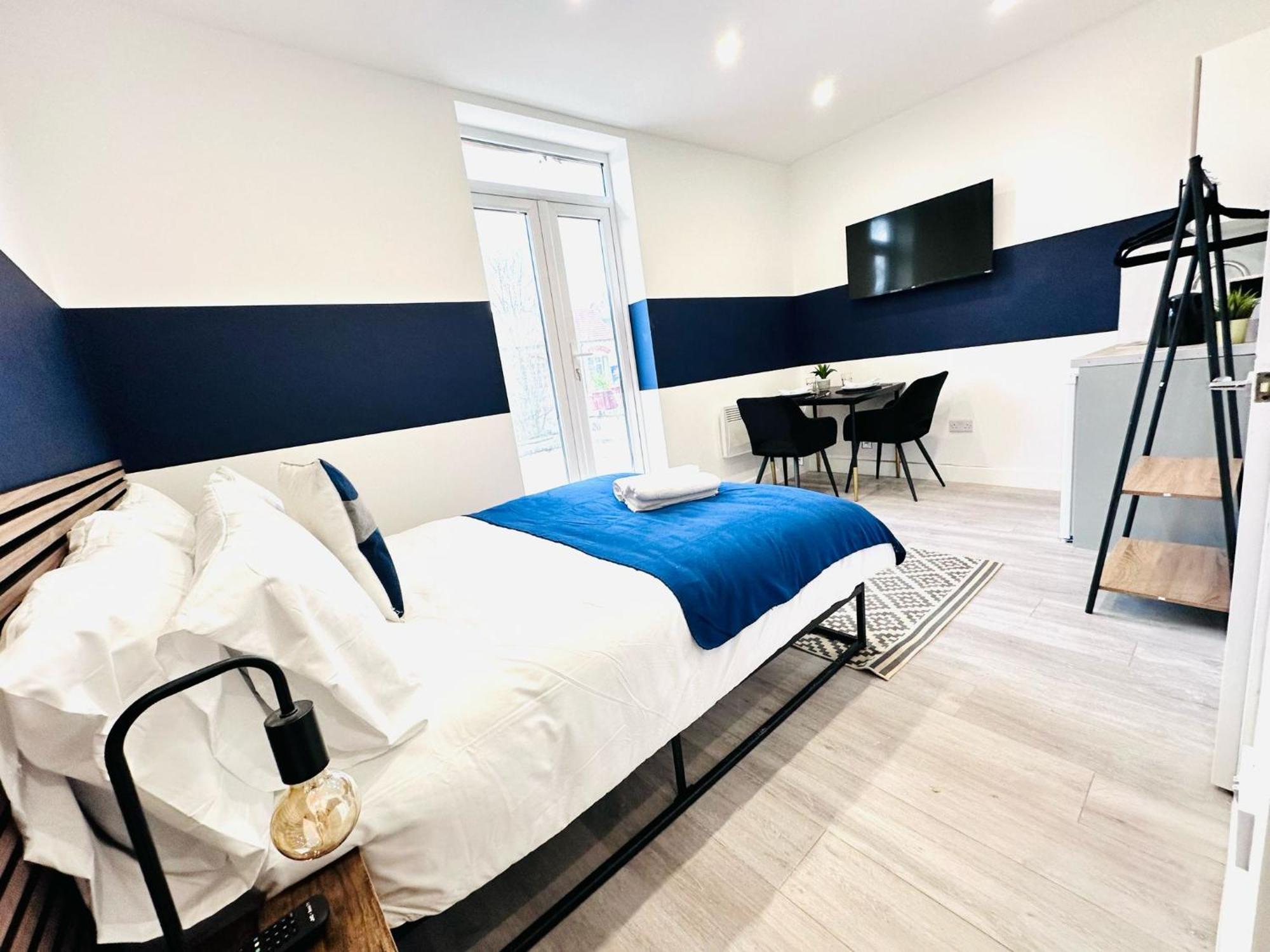 High Standard Central Studios Perfect For Tourists! 런던 외부 사진